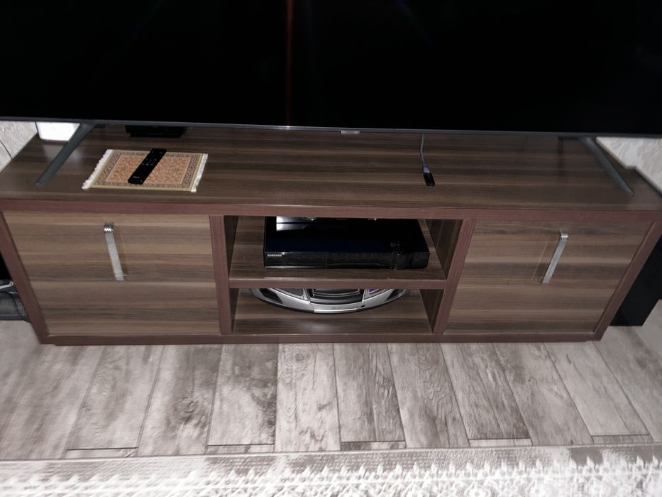 Продаю тумбочку под телевизор
