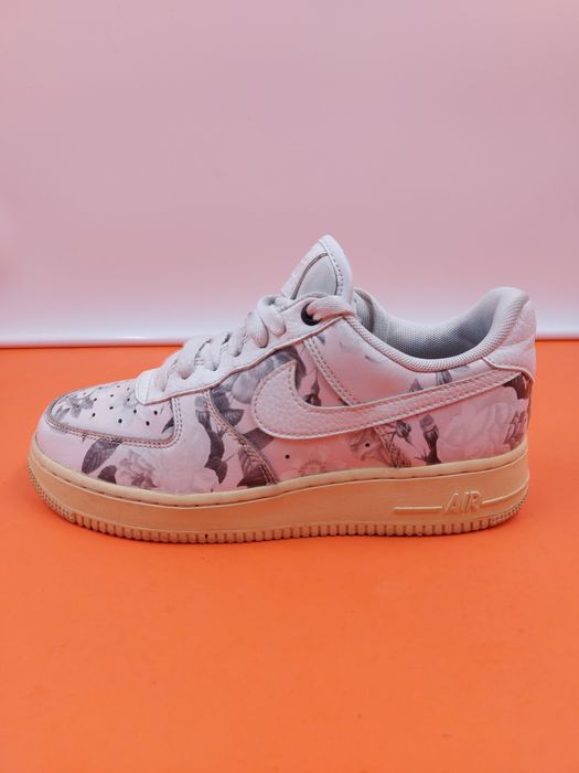 Nike Air Force 1 Оригинални дамски кецове