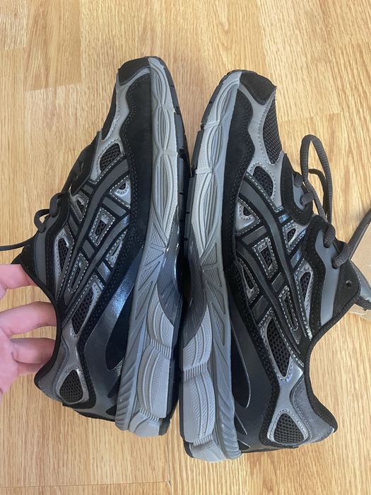 Asycs nyc gel black