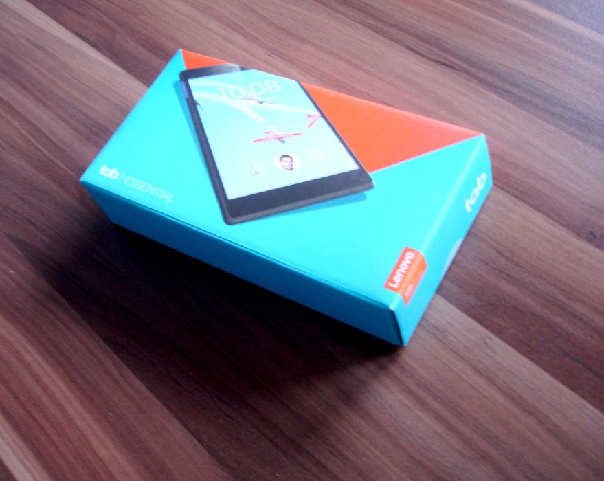 Таблет Lenovo Tab 7 Essential