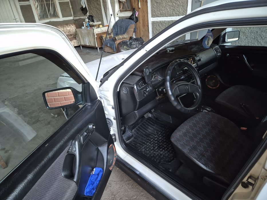 Гольф 3 1992 года 1,8 автомат