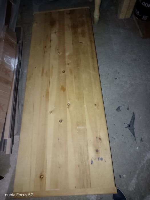 Жер стол сары түсті