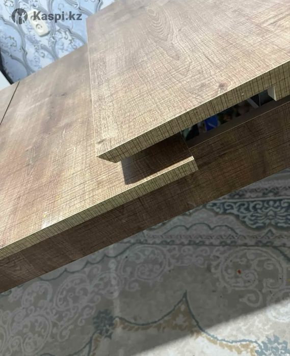 Продам стол в отличном состоянии