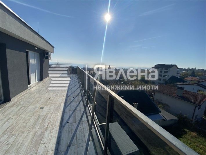 Продава се Тристаен апартамент в Варна, м-т Траката - 96 кв.м за 2480 €/кв.м - Снимка #7