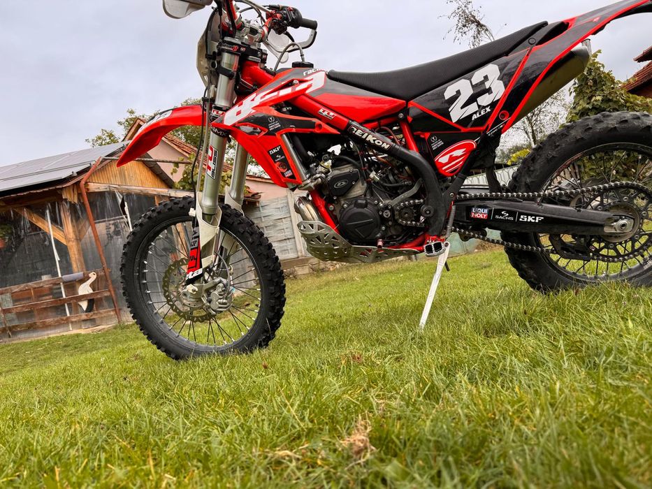 Vând BETA XTRAINER  300  an 2019