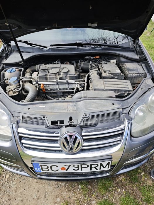 Vând Volkswagen Jetta 2006  motor 2 l
