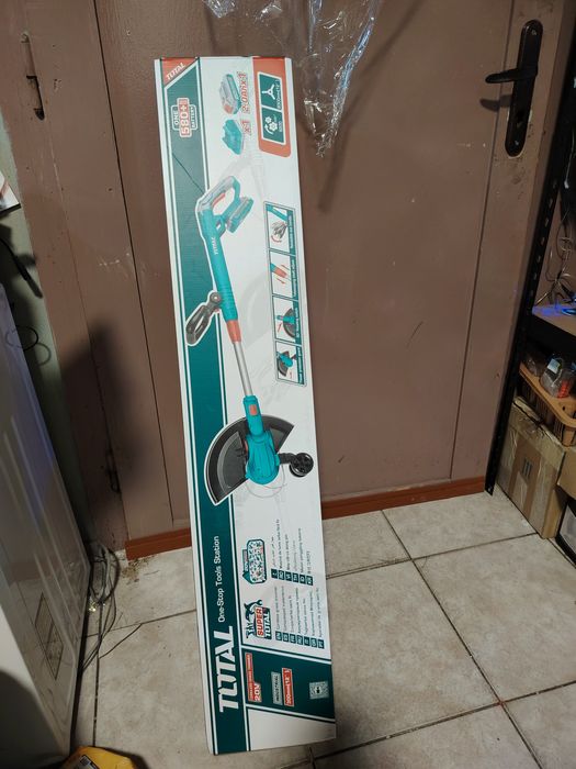 Акумулаторен тример за трева TOTAL, 20 V, 2 Ah