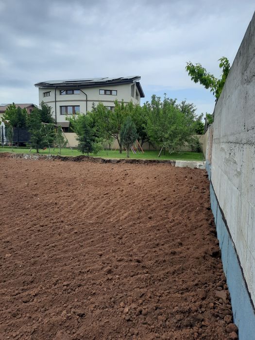 Buldoexcavator De Inchiriat