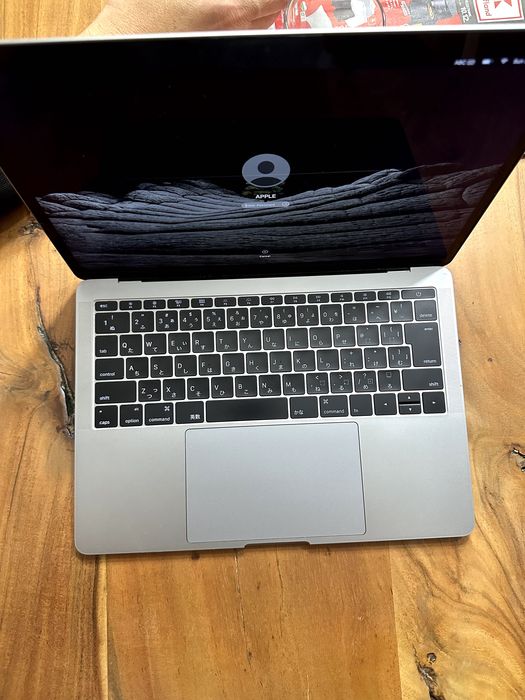 MacBook Pro 13" 2016, i5, 8GB/256GB, 700 lv