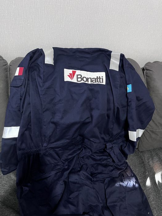 Продам летние комбинезоны ( спецодежда)