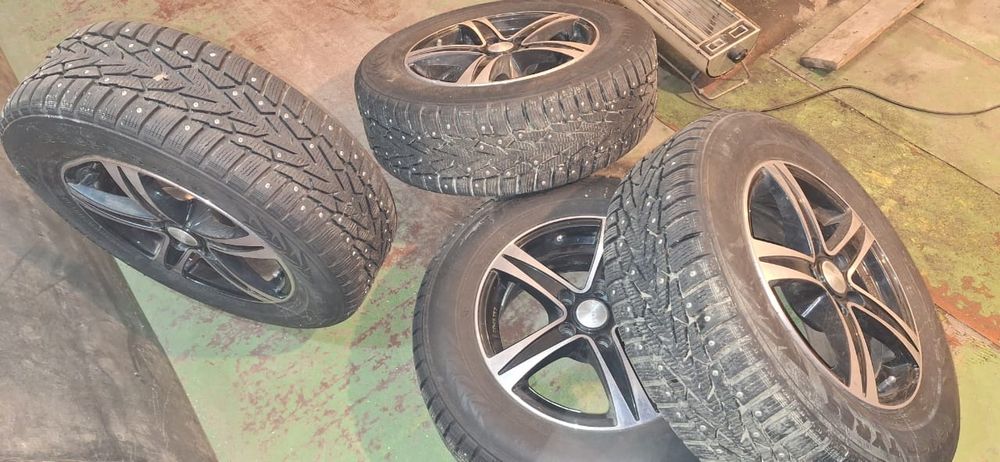 Продам колеса зимние