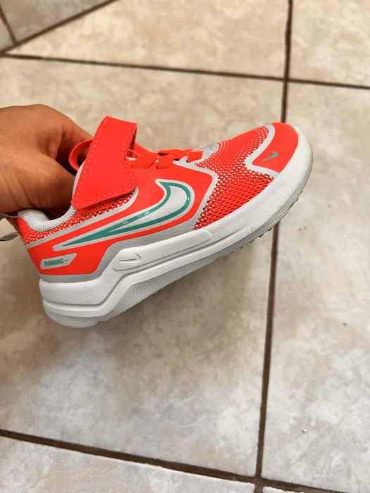 Детски буйки за бебе и сандалети