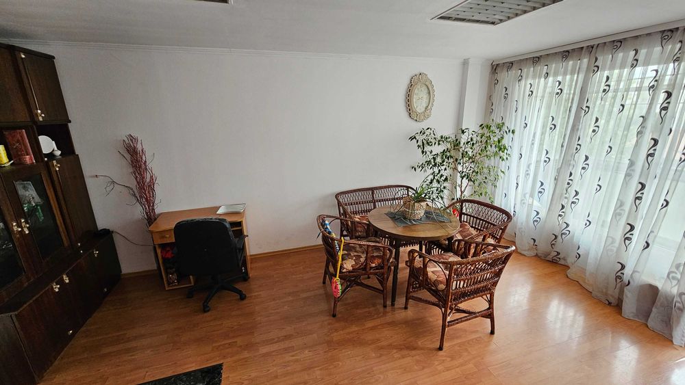 Продава се Тристаен апартамент в Разград, Орел - 75 кв.м за 1088 €/кв.м - Снимка #4