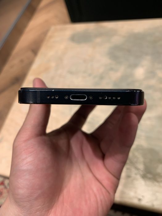 Iphone 14 темно синиий