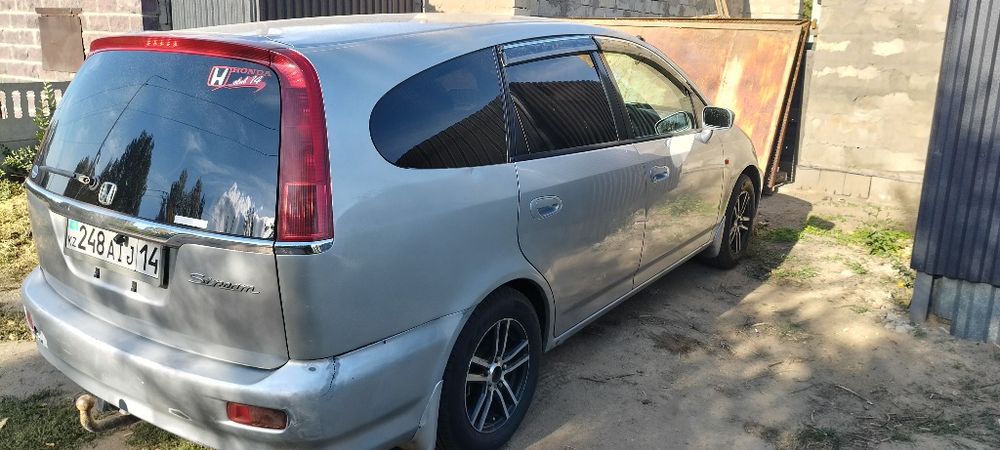 Honda stream минивэн