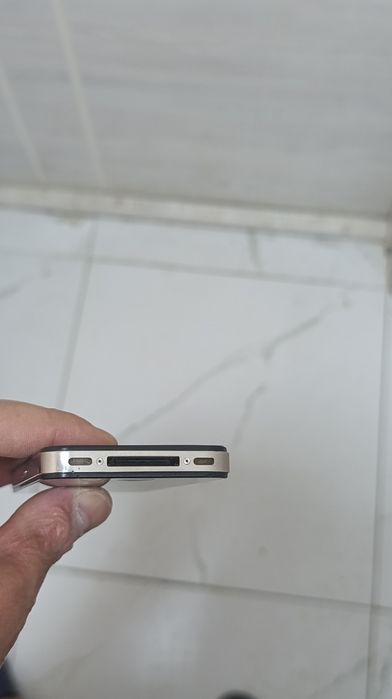 iphone 4s  holati ideal