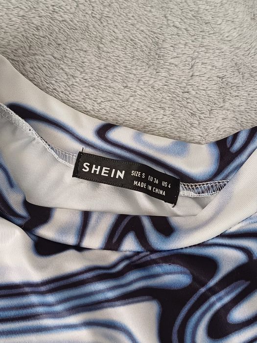 Дамска блуза с къс ръкав