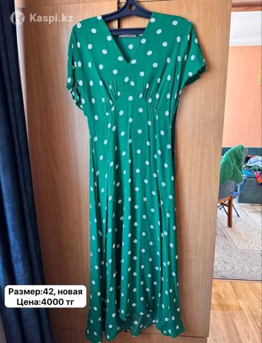 Продам платье женское