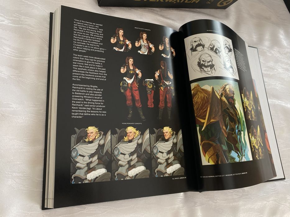 Колекционерска книга от видео игра Overwatch лимитирана серия,