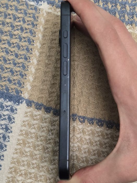 Продам Iphone 15 pro