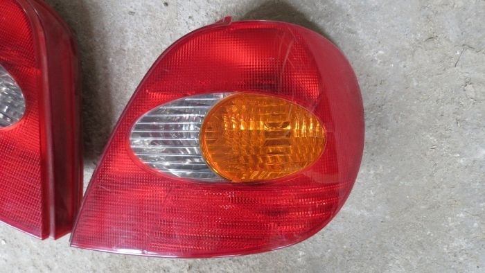 Промоция!! Стоп стопове Фар Фарове Toyota Avensis хечбек