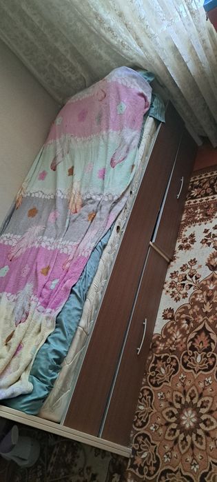 Продам кровать .