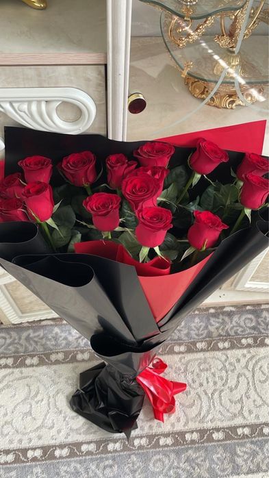 Свежие цветы в туркестане