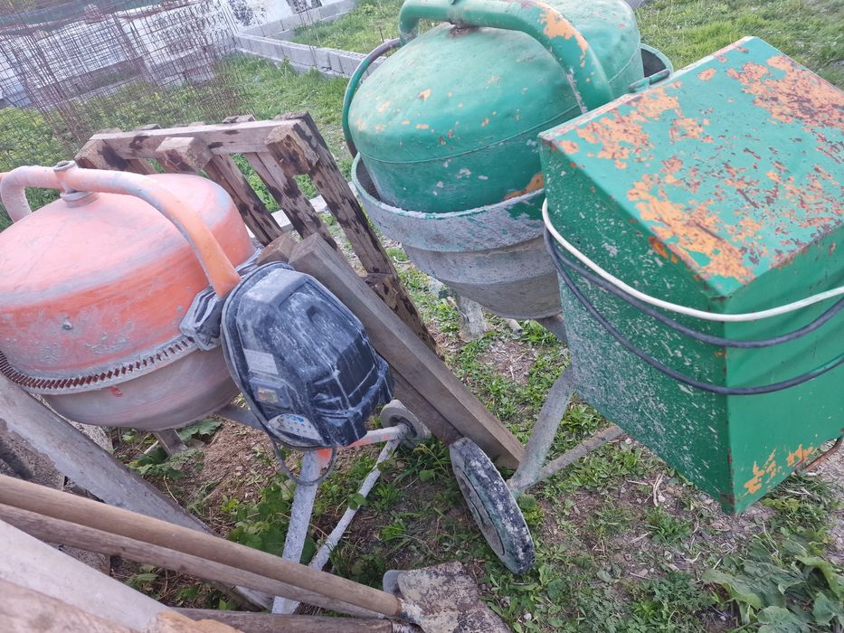 Betoniera mare. 5. Sau 6 roabe