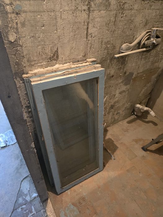 Отдам даром!  Окна в деревянной раме б/у самовывоз