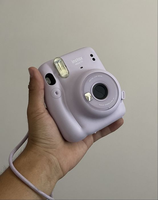 instax mini 11 в идеальном состоянии
