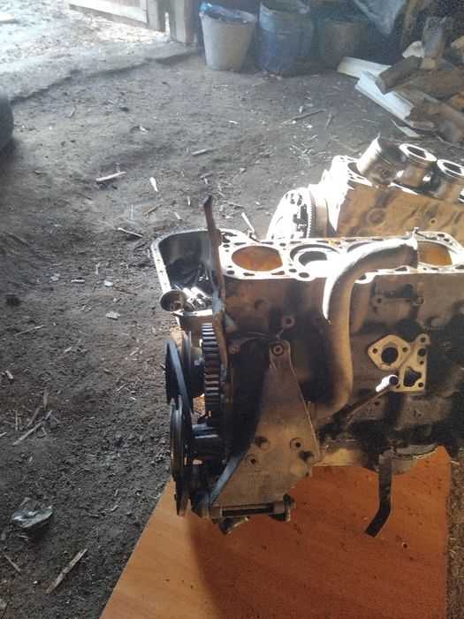 Блок на пассат б3