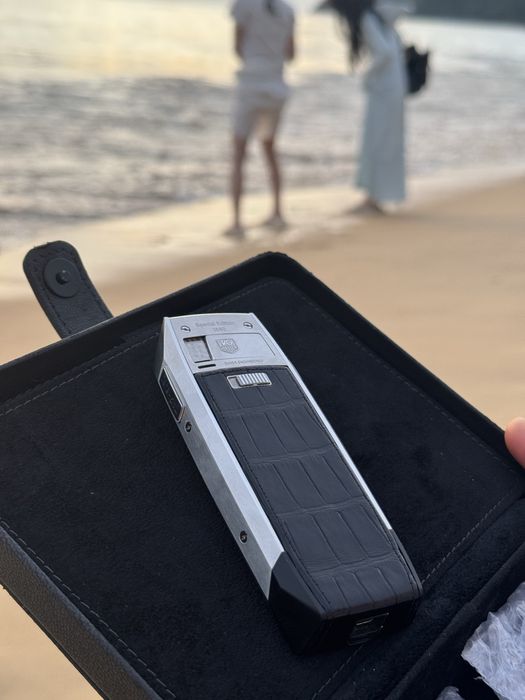 Nokia8800 • Vertu • Tag Heuer Conected Special Edition / 1860