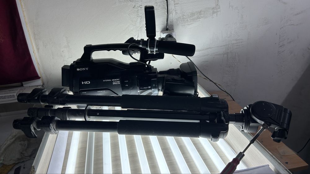 Видеокамера Sony 1500