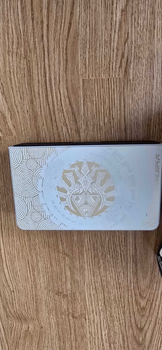 Nintendo switch OLED Zelda Edition
