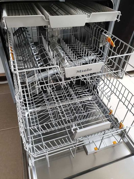 Съдомиялна Miele G5000 Active - 14 Комплекта - Частично Вграждане