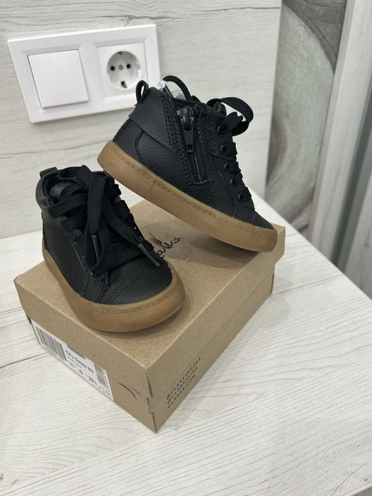 Бебешки обувки Clarks 20.5 размер