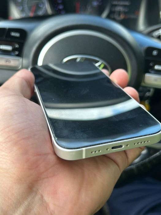 iPhone 12