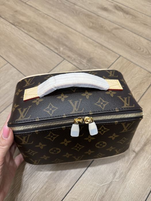 Косметичка LV Louis Vuitton