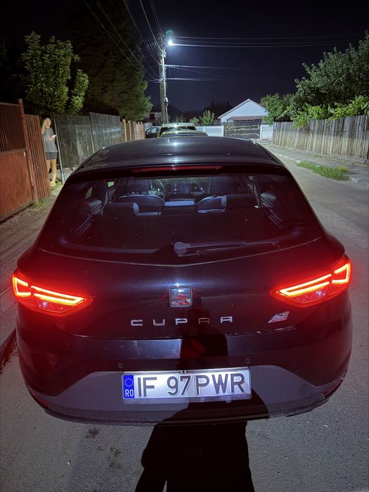 Seat leon cupra r 2015 390hp dsg istoric curat fara daune autoblocant faruri led matrix camera  stage 1
