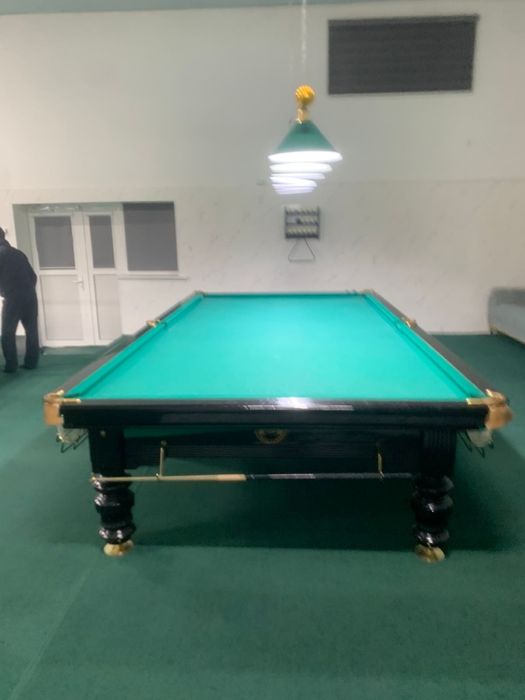 Бильярдный стол
