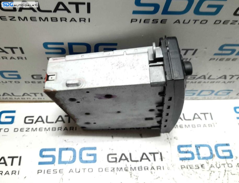 Radio CD Player Mercedes Clasa C Class W203 2000 - 2007 Cod A2038202286 [N0408]