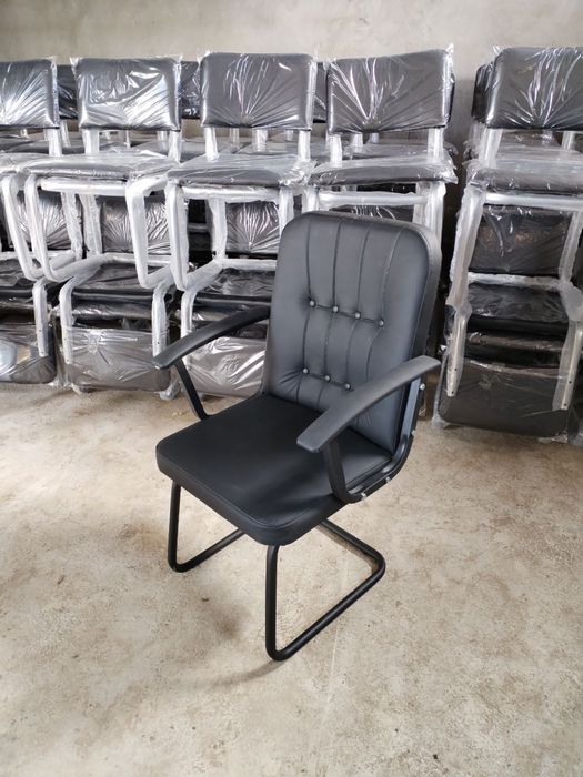 Ofis ochun ustol va stul sotiladi