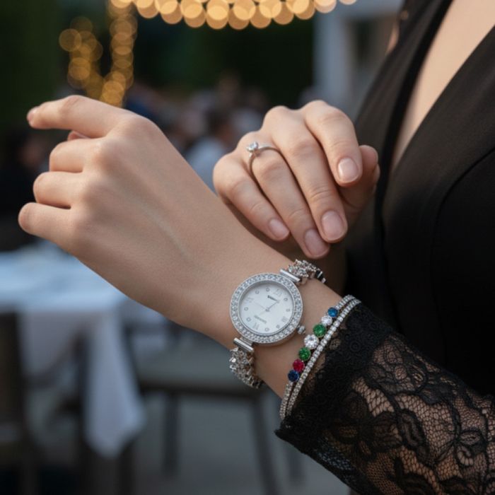 Дамски комплект часовник с гривна – елегантен подарък в луксозна кутия