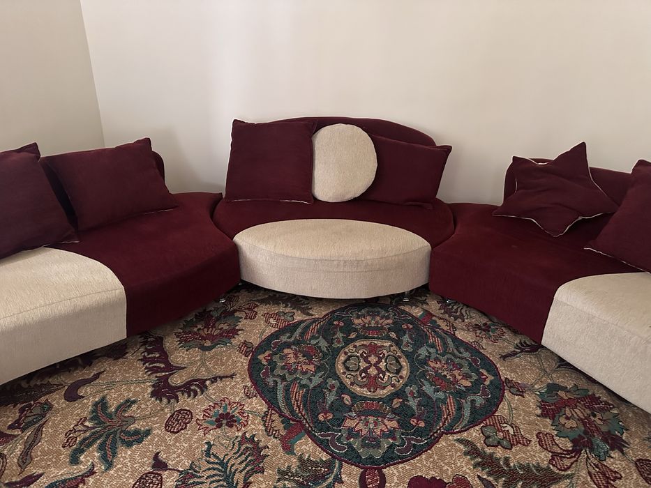 Срочно продается диван