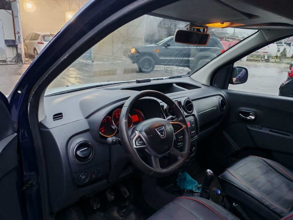 Dacia Dokker 2019 de locuri 1.6 SCe ușor avariat