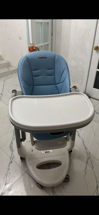 Продам стульчик для кормления Peg Perrego