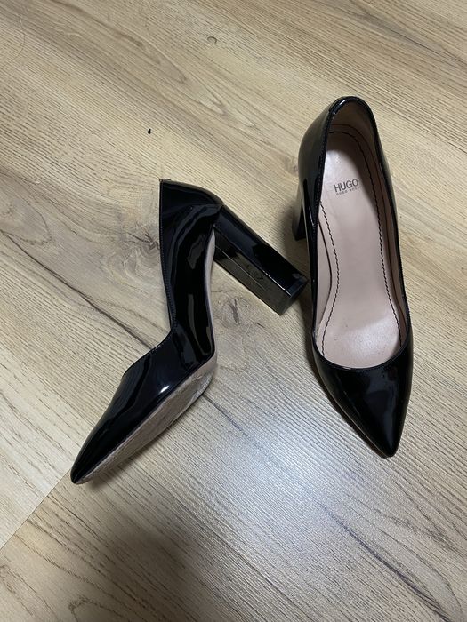 Pantofi Hugo boss marimea 35