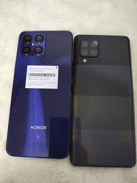 Vând două telefoane Honor x8 in stare foarte bună  preț 470 leiși un Samsung A42 cu displeiu fisurat fără nici o problemă de funcționare preț 340 lei.