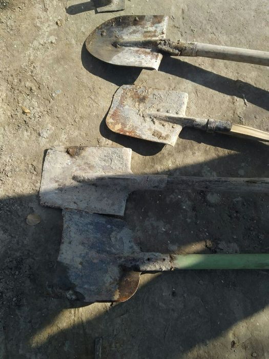 Лопаты продаются