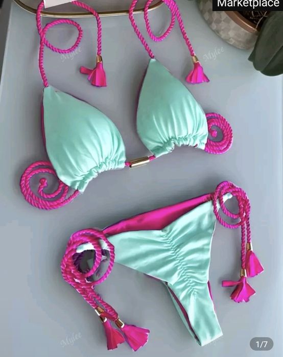 Нов бански от две части